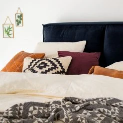 Boxspringbett Kinx - Samt Fraya: Marineblau - 180 x 200cm - H2 - 130 cm 32 Boxspringbett Kinx - Samt Fraya: Marineblau - 180 x 200cm - H2 - 130 cm -Deutschland Betten Verkäufe 2022 1000125281 180914 15111117 GALLERYIMAGES P000000001000125281