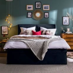 Boxspringbett Kinx - Samt Fraya: Marineblau - 180 x 200cm - H2 - 130 cm 27 Boxspringbett Kinx - Samt Fraya: Marineblau - 180 x 200cm - H2 - 130 cm -Deutschland Betten Verkäufe 2022 1000125281 181121 15373338 MOOD GALLERYIMAGES P000000001000125281 mood