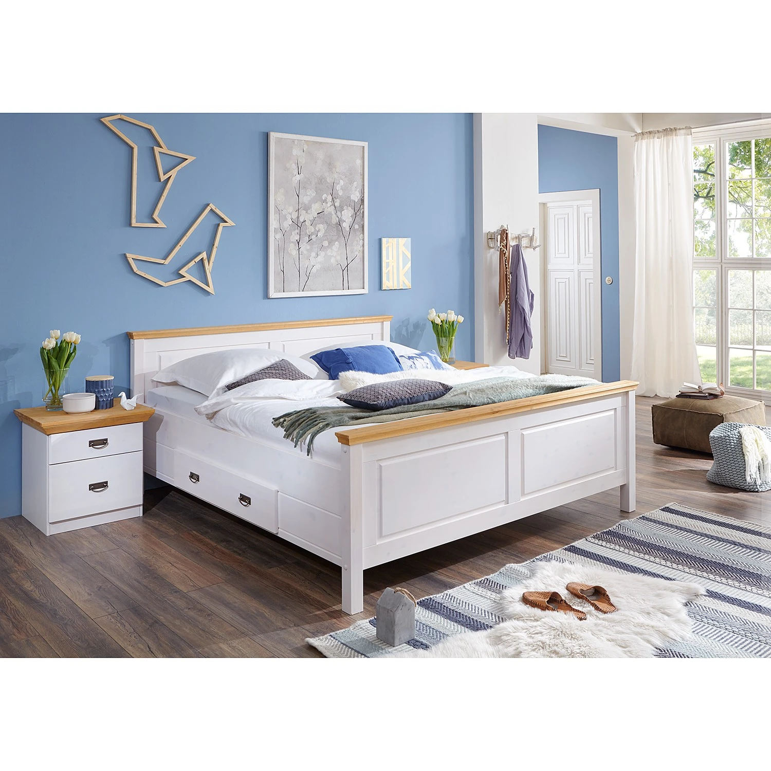 Maison Belfort Massivholzbett Bergen - Kiefer Weiß / Kiefer Laugenfarbig - 200 x 200cm 4 Maison Belfort Massivholzbett Bergen - Kiefer Weiß / Kiefer Laugenfarbig - 200 x 200cm – Bild 2