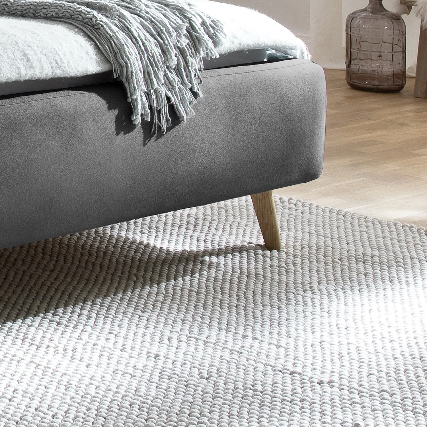 Meise.möbel Polsterbett Mattis - Webstoff / Eiche massiv - Anthrazit - 180 x 200cm 7 Meise.möbel Polsterbett Mattis - Webstoff / Eiche massiv - Anthrazit - 180 x 200cm – Bild 5