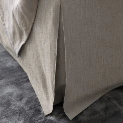 Studio Copenhagen Polsterbett Nathan - Flachgewebe Meave: Grau - 140 x 200cm -Deutschland Betten Verkäufe 2022 1000293805 210930 15205500090 DETAILS P000000001000293805