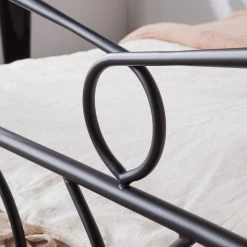 Mooved Bett Capitol City - Schwarz - 180 x 200cm -Deutschland Betten Verkäufe 2022 bett capitol city metall schwarz liegeflaeche 180 cm x 200 cm 4403028