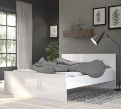Ebuy24 Nada Bett 140 - Nada Bett 140 x 200 cm weiß hochglanz. -Deutschland Betten Verkäufe 2022 f899409a2fea48d5bb73e61e7f1b8244